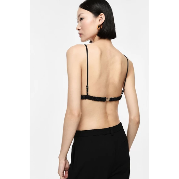 Imperial háromszög fazonú csipkés top állítható pántokkal