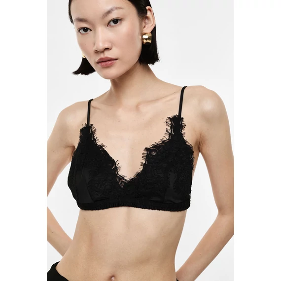 Imperial háromszög fazonú csipkés top állítható pántokkal